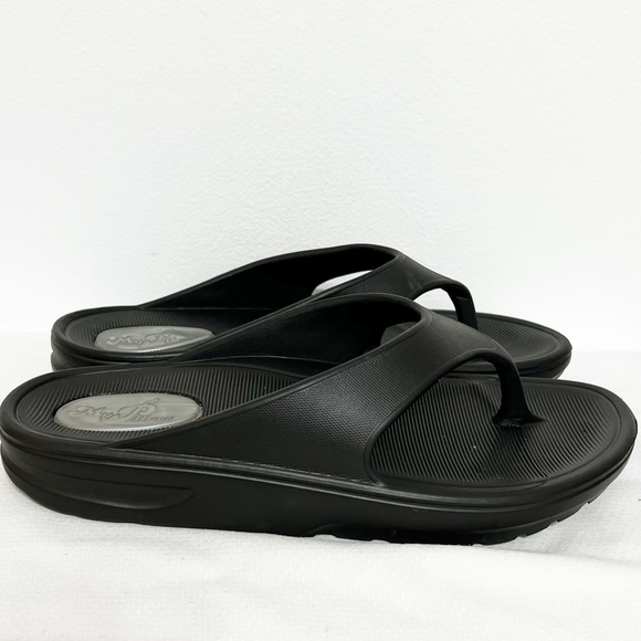 MyPillow Shoes Mypillow My Pillow Black Flip Flop Thong Sandals Size 9 Poshmark